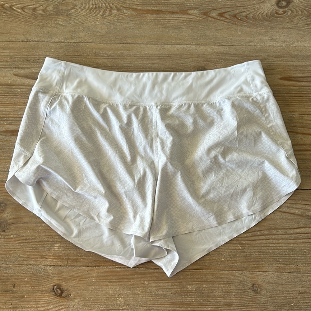 Athleta Women’s Run With It Shorts